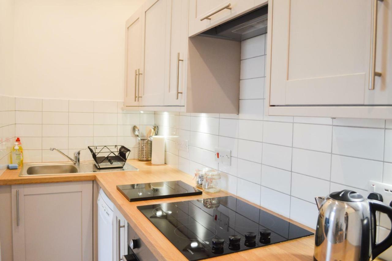 Modern 1 Bedroom Flat In The Heart Of EDI Kültér fotó